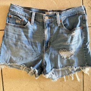 Levi’s High Rise Shorts.